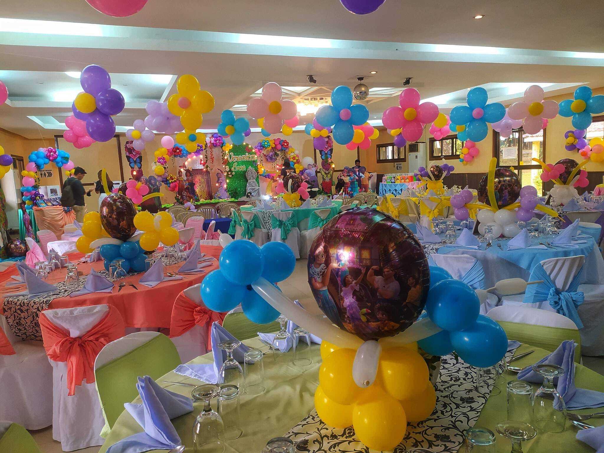 Kiddie party venue decor