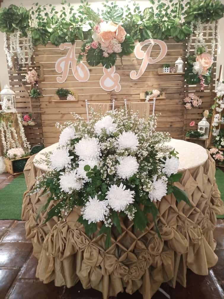 Couple Wedding table